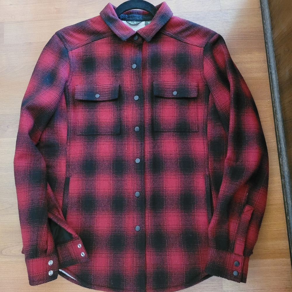 VTG EDDIE BAUER Wool Plaid Jacket Size S Red Black Fleece Lined Barn Outdoor